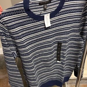 Banana Republic Men's Navy and White Patterned Crewneck Sweater